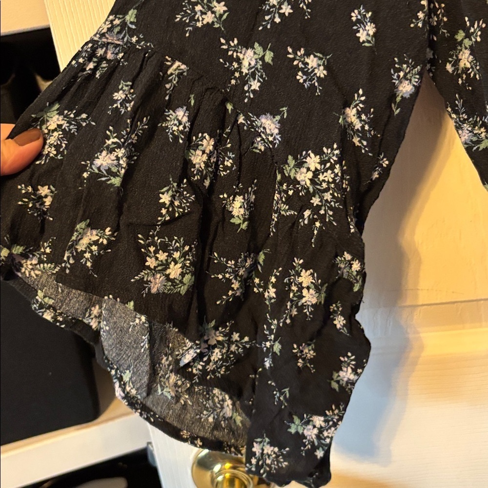 American Eagle Romper - Picture 3 of 7